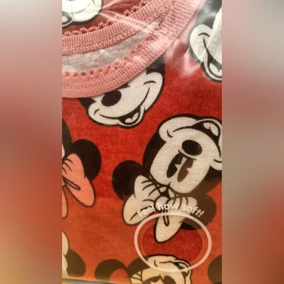 Disney Minnie Mouse Red and Pink Kids Pajama Set - Picture 4 of 5